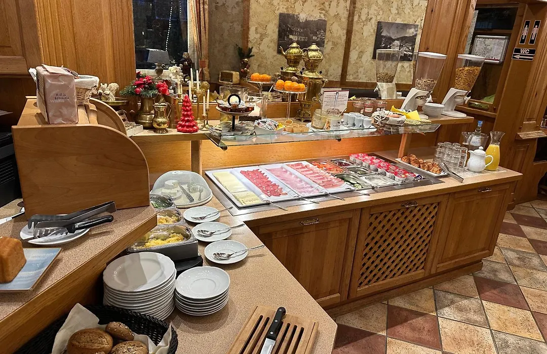 Hotel Alt Montjoie-1