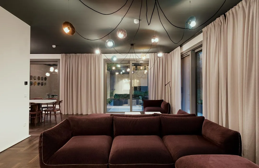 The Garden Suites By Suite030-1