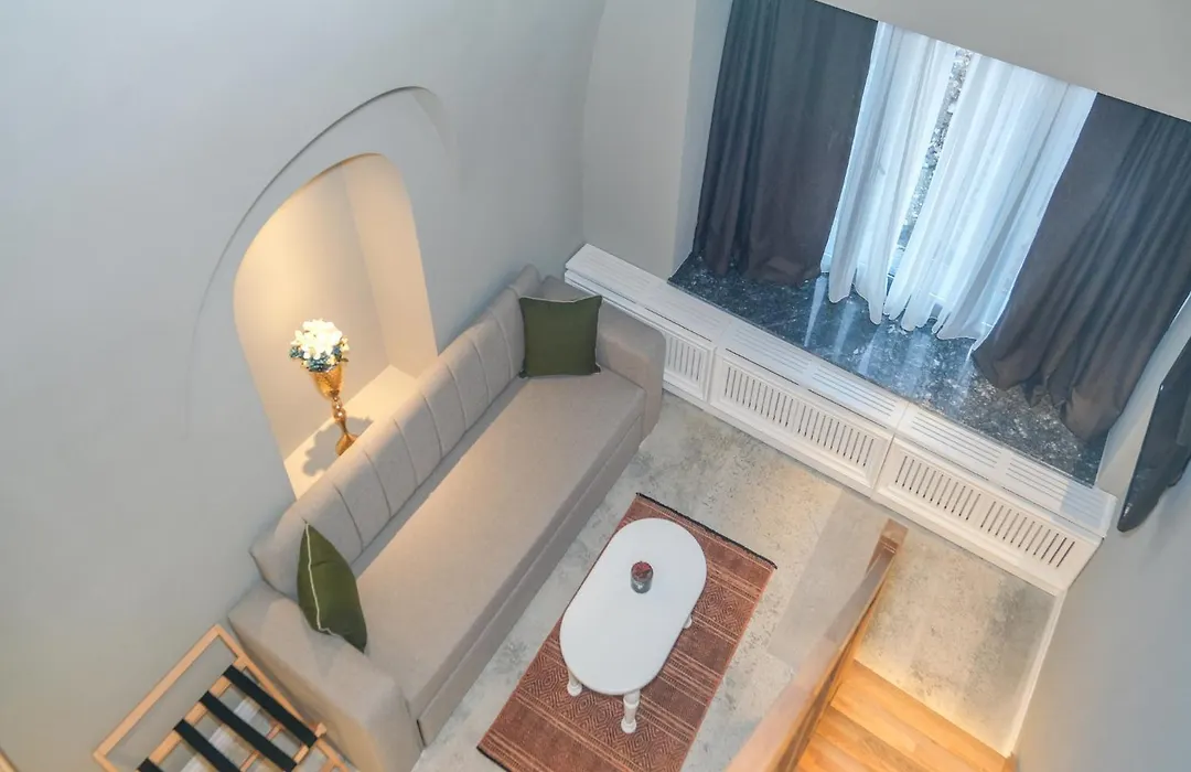 Palazzo Suit Karakoey-1