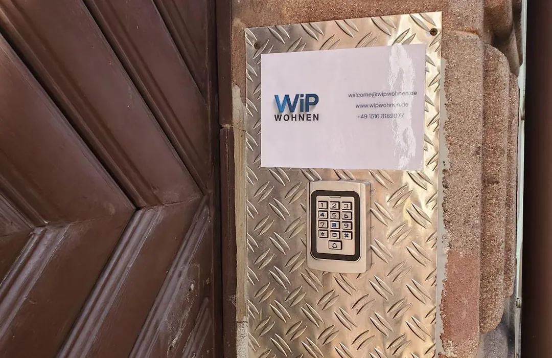 GuestHouse Köhn51, zentral gelegene, stilvoll eingerichtete Zimmer mit eigener Teeküche-1