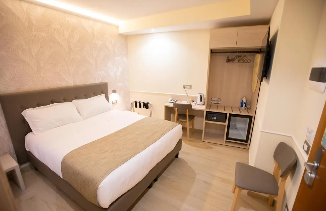 Hotel Maximus-1