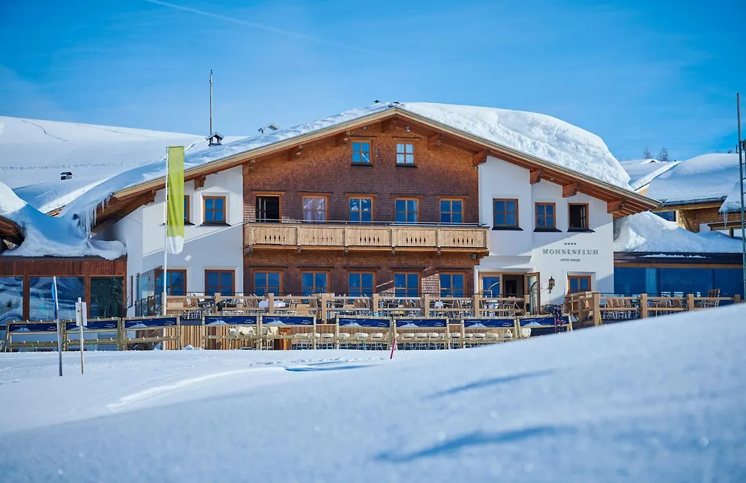 Hotel Mohnenfluh-1