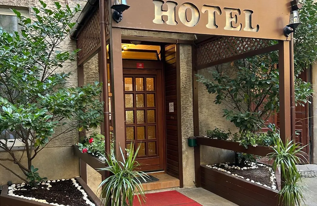 Hotel Adam-1