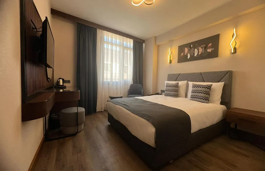 Hotel Bristol-1