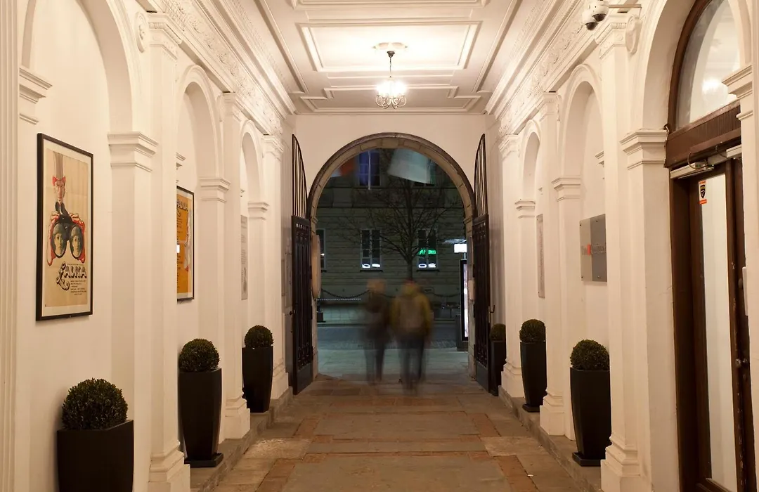 Incanto Old Town Boutique-1
