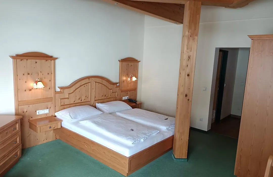 Hotel Grünwaldkopf-1