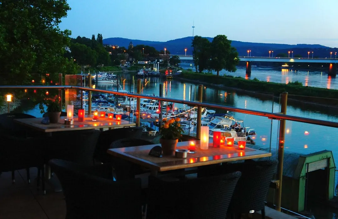 Diehls Hotel-1