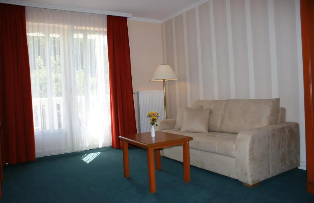 Hotel Pension Bellevue-1