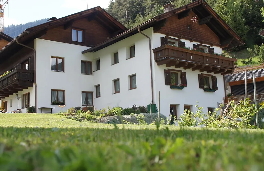 Haus Oberland-1