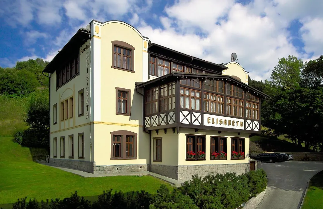 Elisabeth Pension-1
