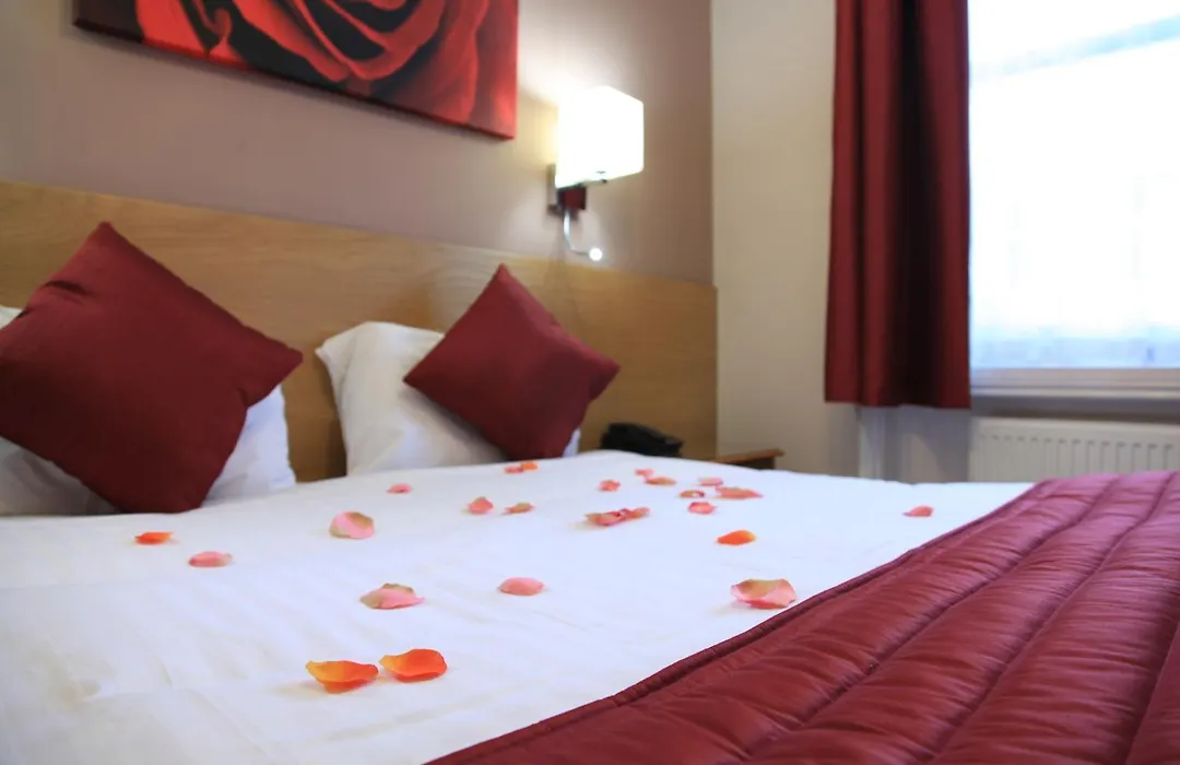 Sheriff Hotel-1