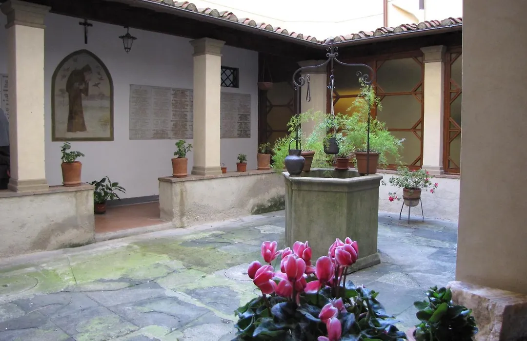 Casa Santo Nome Di Gesu-1