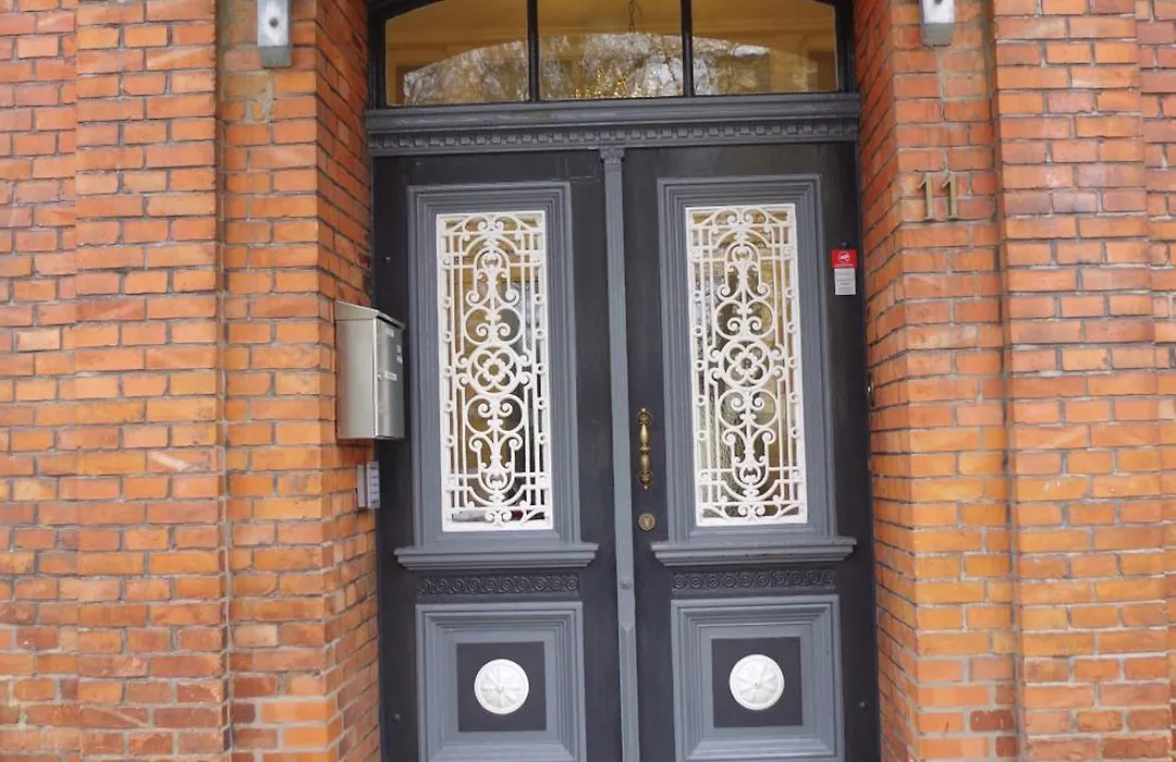 Villa Friedenstraße 11-1
