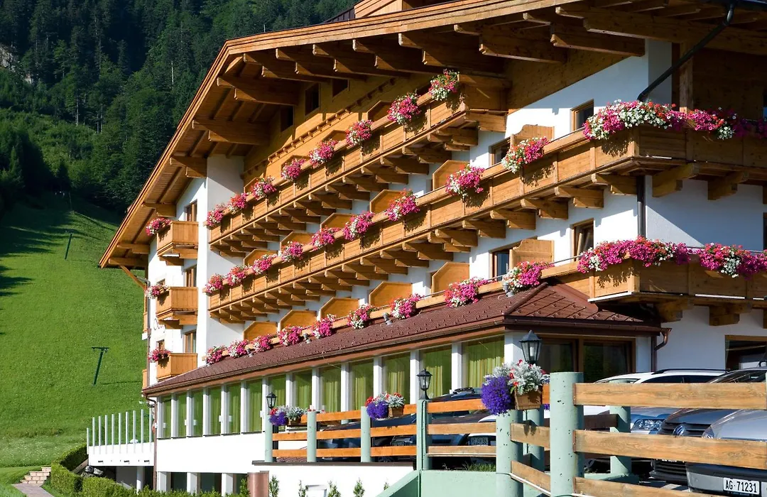 Hotel Bergland-1