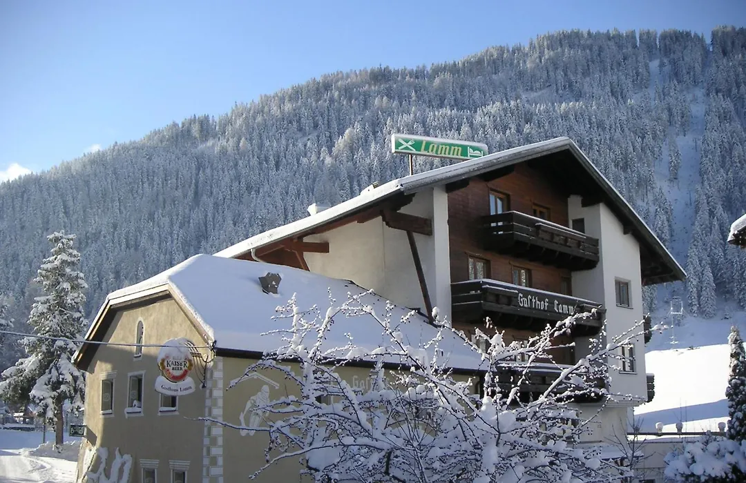 Hotel Garni Lamm-1