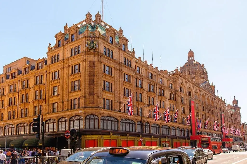 Gresham Hotel-1