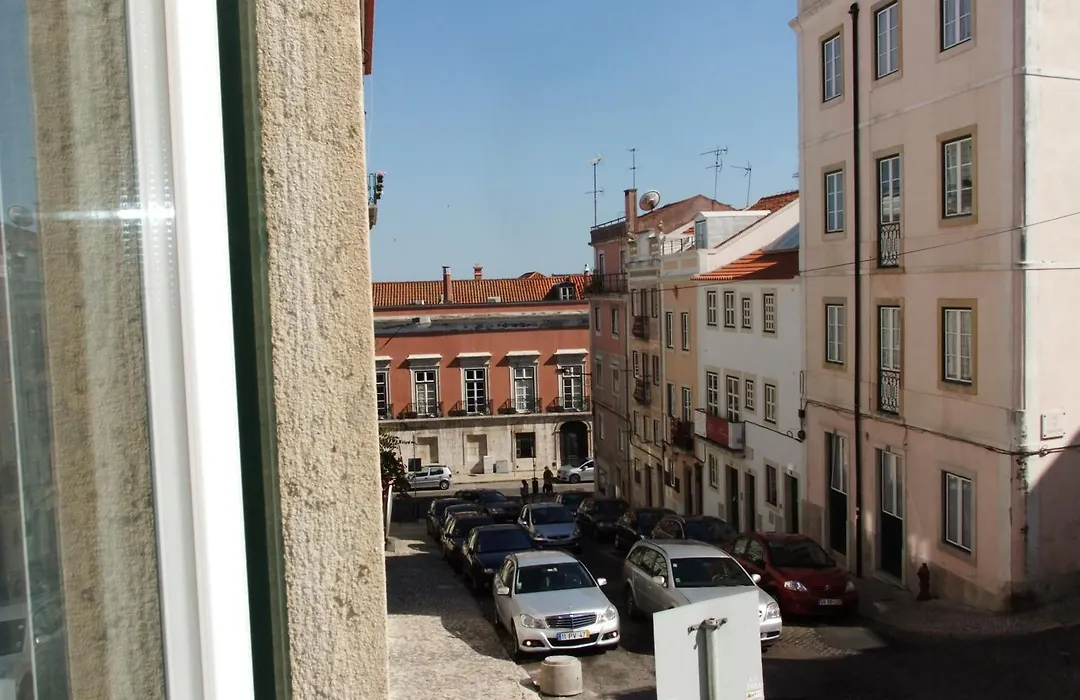 Fado Bed & Breakfast - Santos-1
