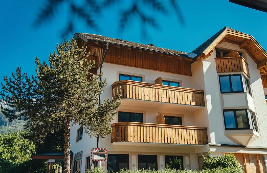 Stadtvilla Schladming Boutiquehotel-1