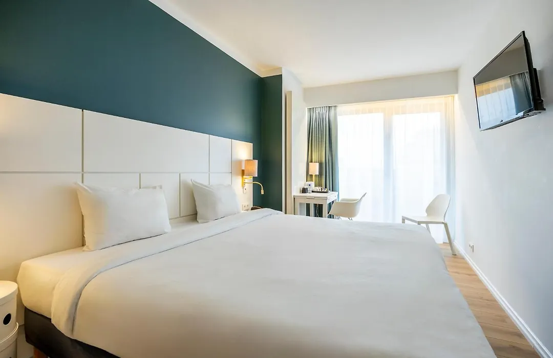 ibis Styles Hotel Brussels Louise-1