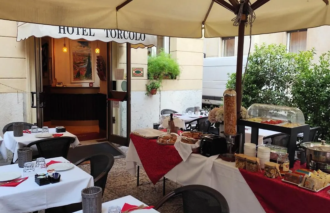 Hotel Torcolo "Residenze Del Cuore"-1