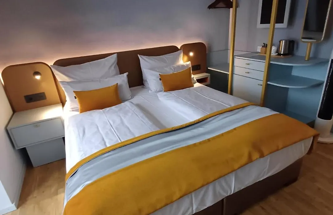 Lint Hotel Köln-1