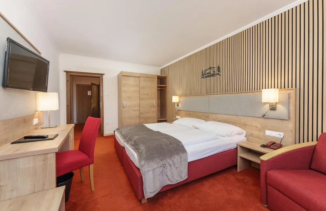 Hotel Gasthof Kirchenwirt-1