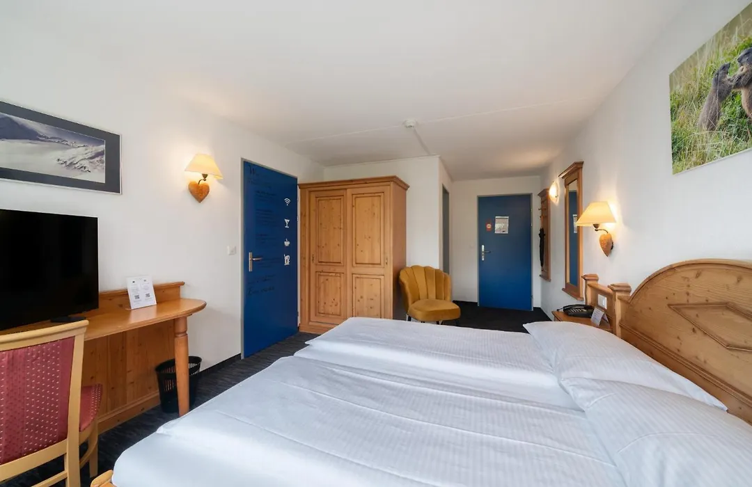 Jungfrau Lodge, Annex Crystal-1