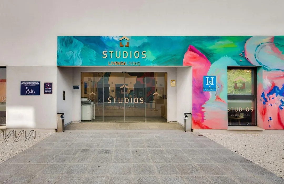 Livensa Living Studios Malaga Feria-1