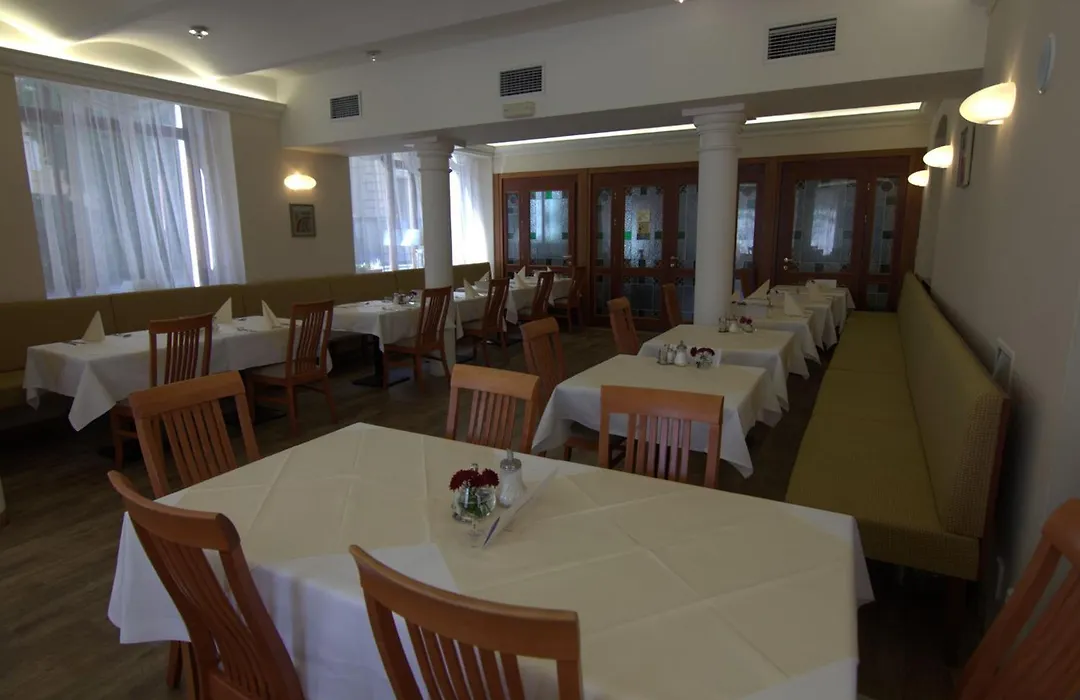 Hotel Westend-1