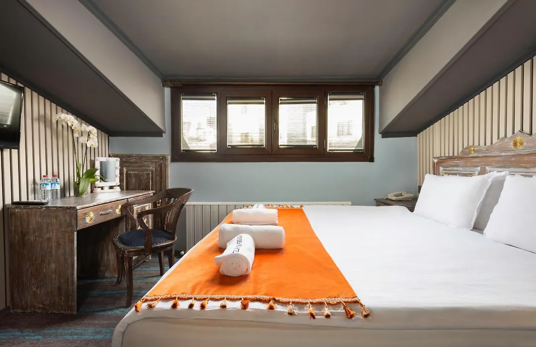 Wonder Wood Hotel-1