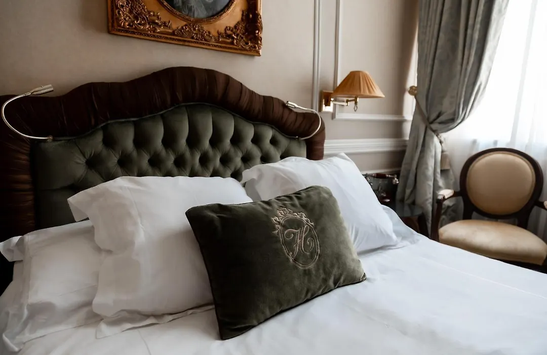 Relais & Chateaux Hotel Heritage-1