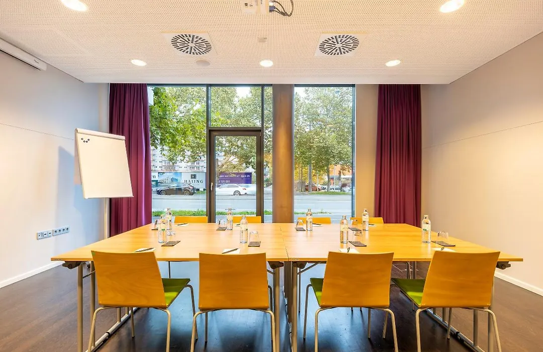 roomz Graz - Business Design Hotel-1