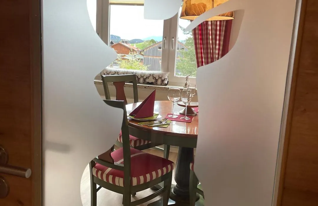 Gästehaus Sonnenplatzerl-1