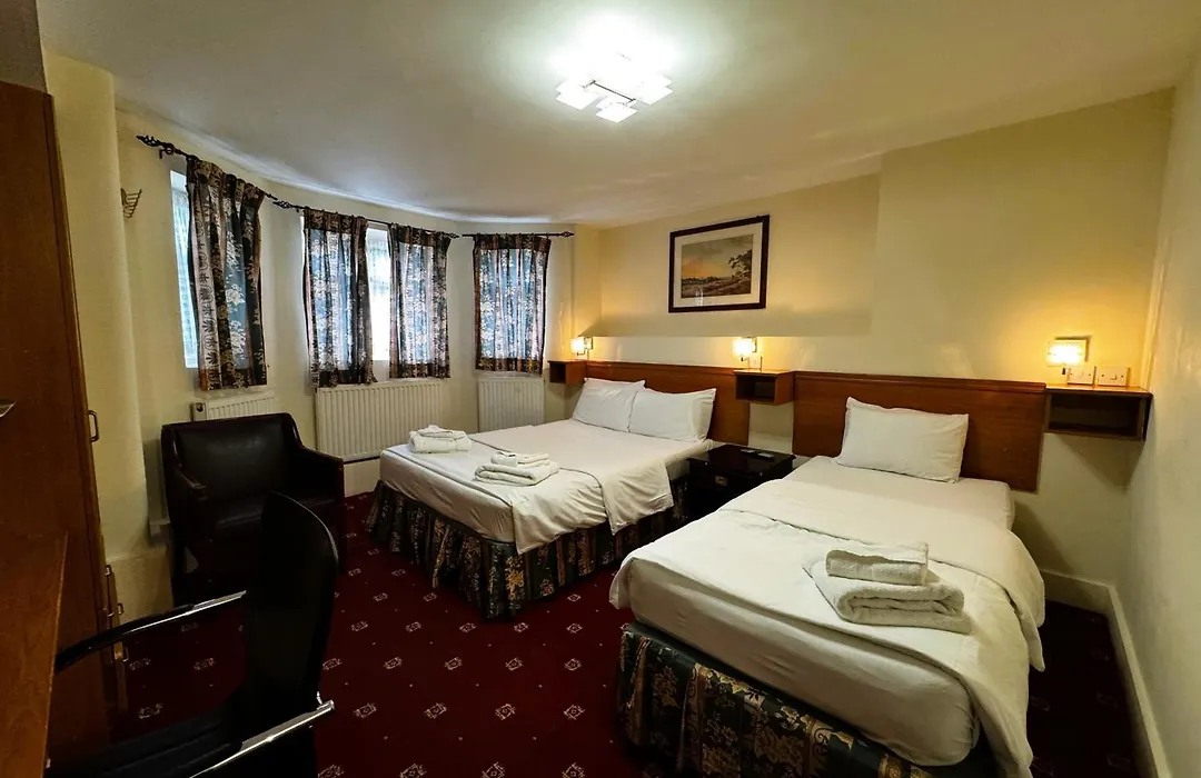 Bridge Park Hotel-1