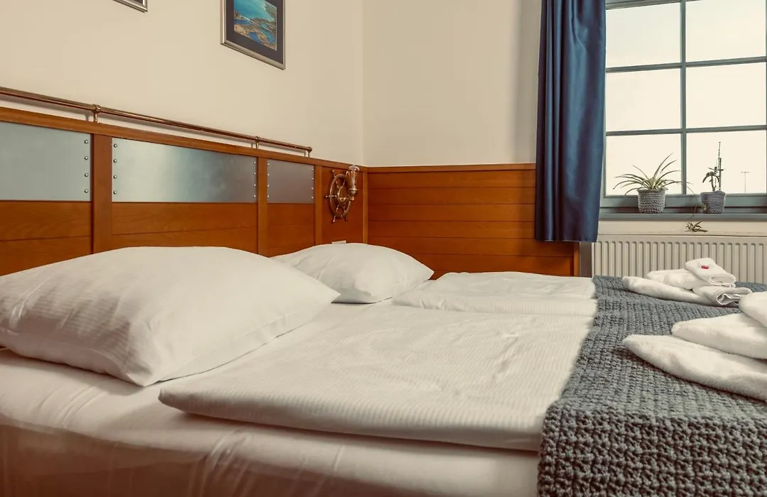Hiddenseer Hotel-1