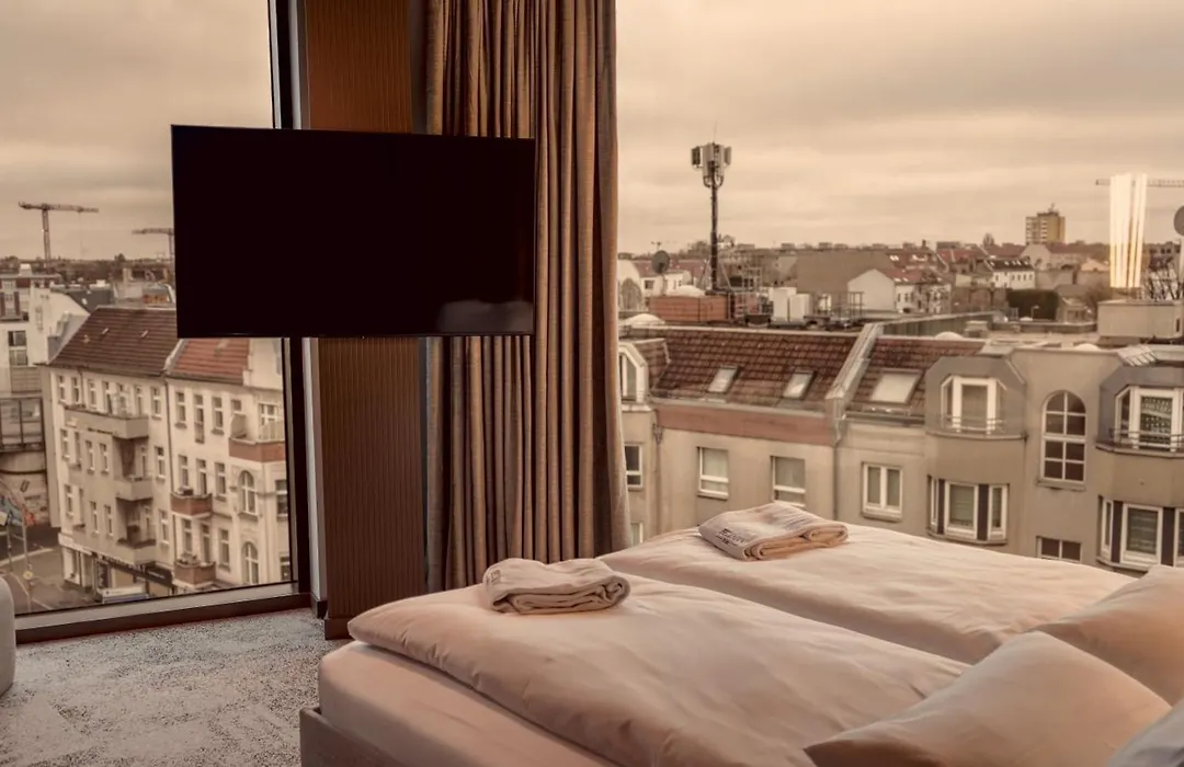 Bellman Hotel-1