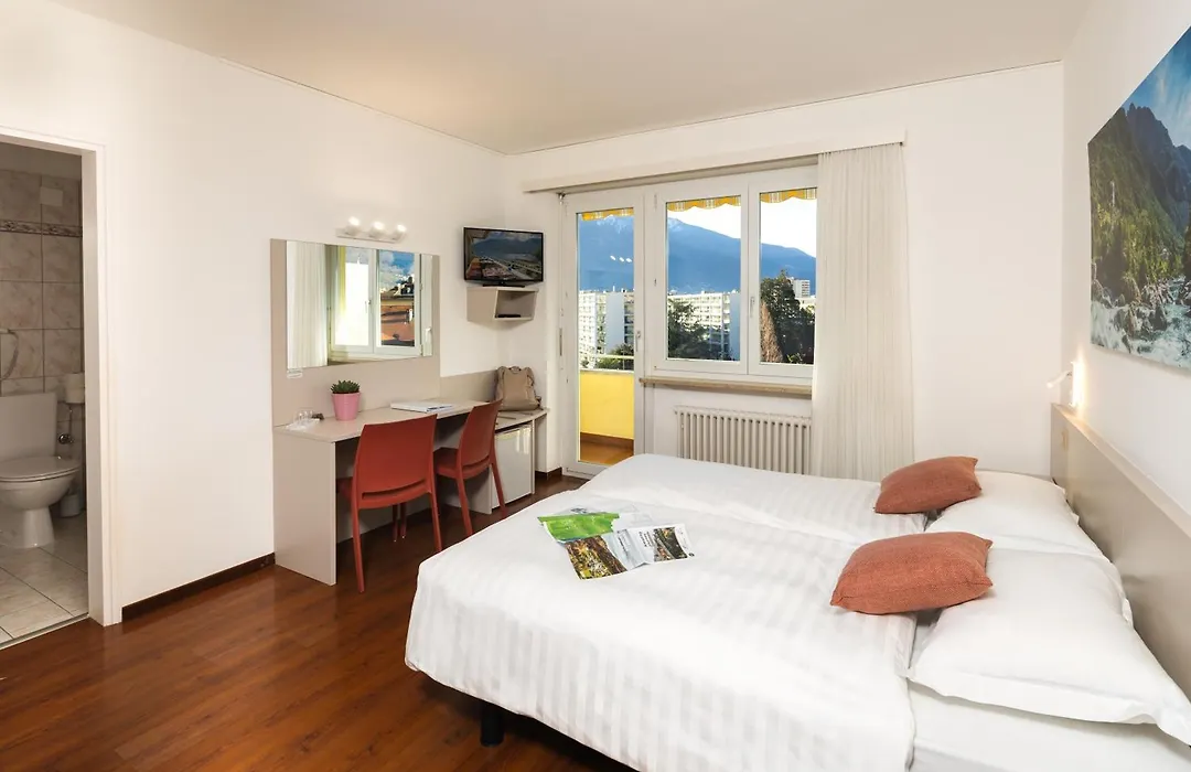Hotel Rondinella Locarno-1