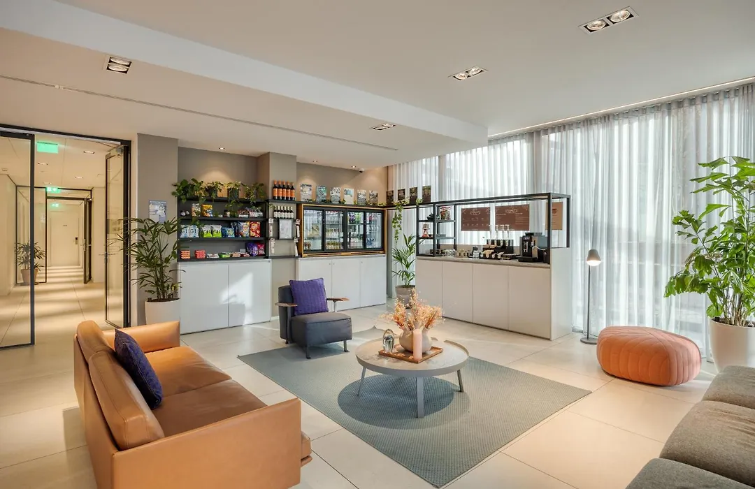PREMIER SUITES Rotterdam-1