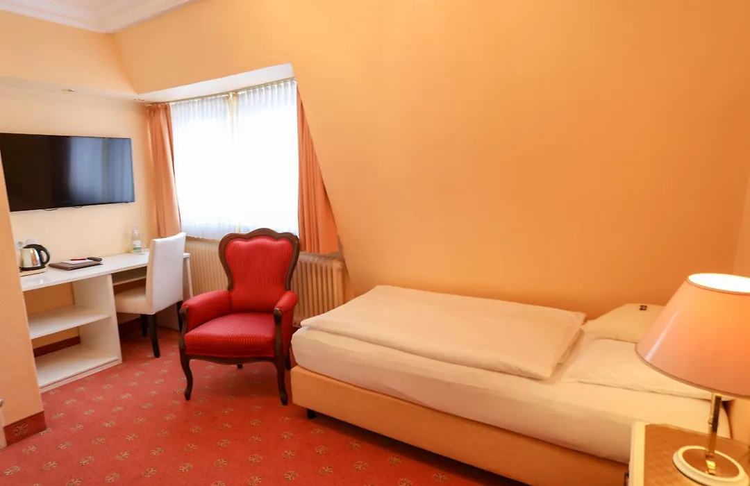 Hotel Modena-1