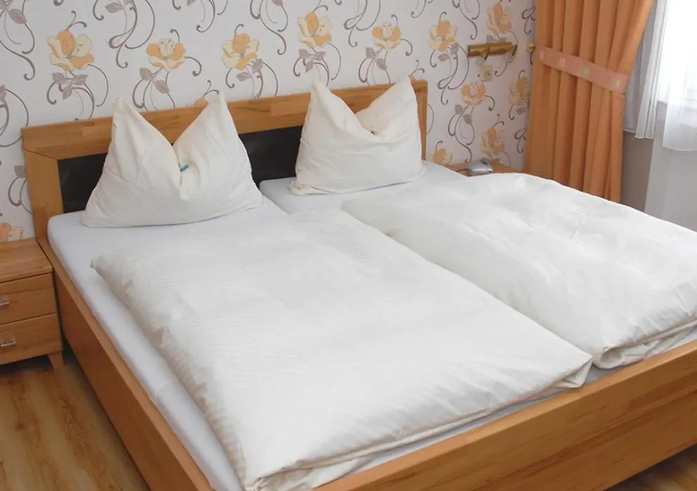 Hotel Haus Christa-1