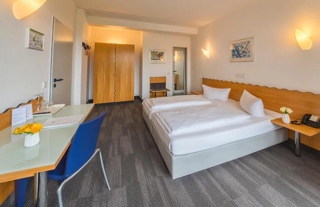 Hotel Ambiente-1