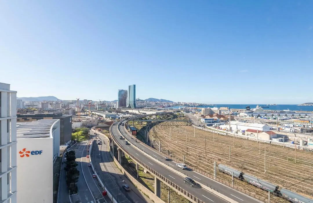 B&B Hotel Marseille Les Ports-1