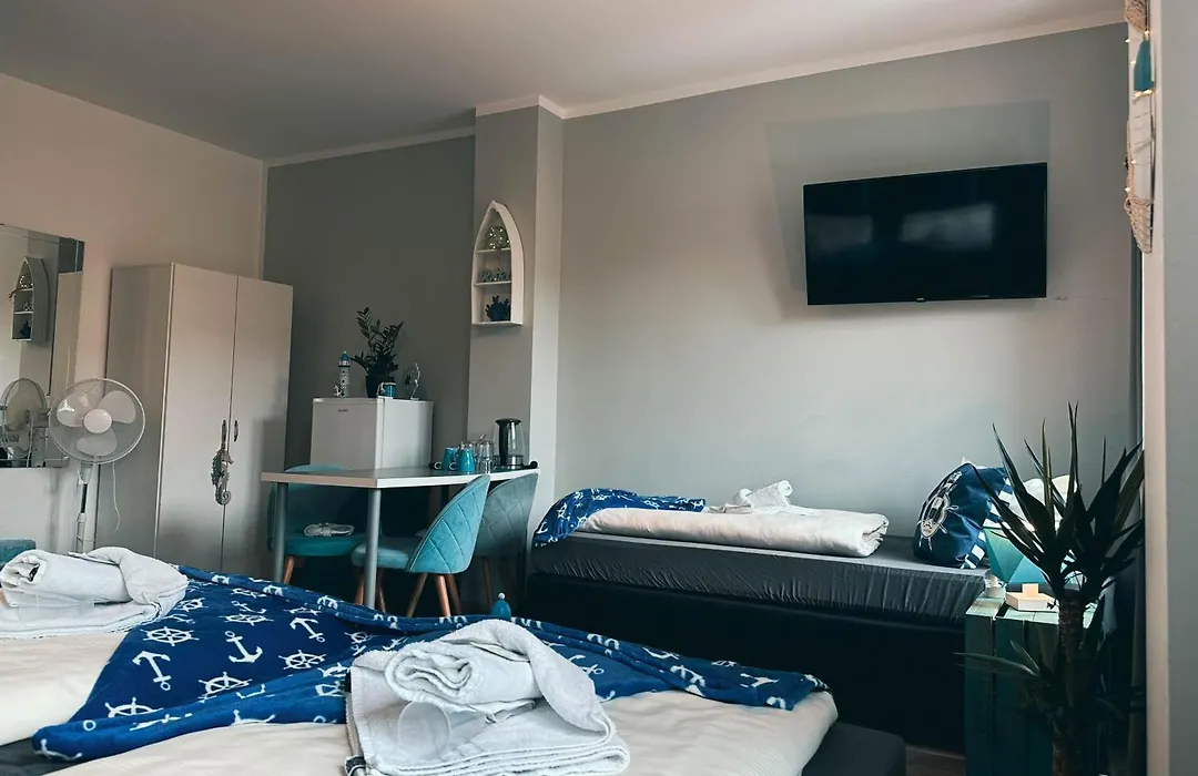 Orca Hotel Am Elbschloss-1