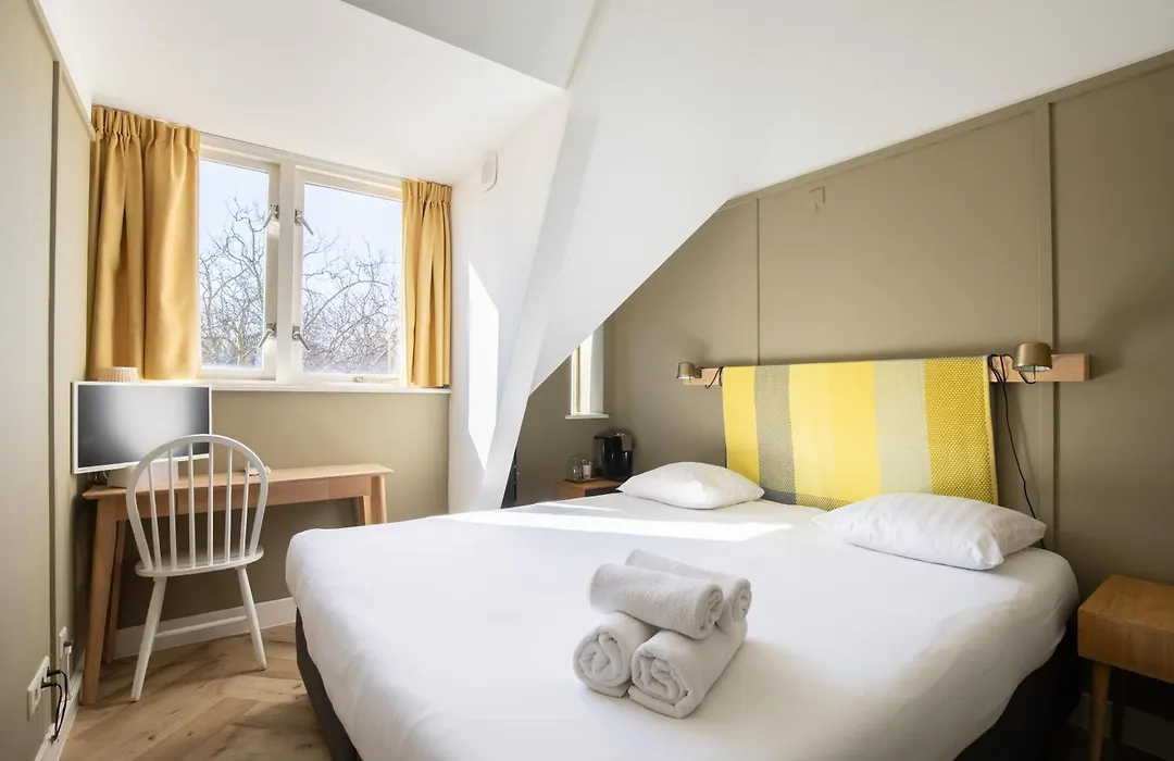 Hotel Light-1