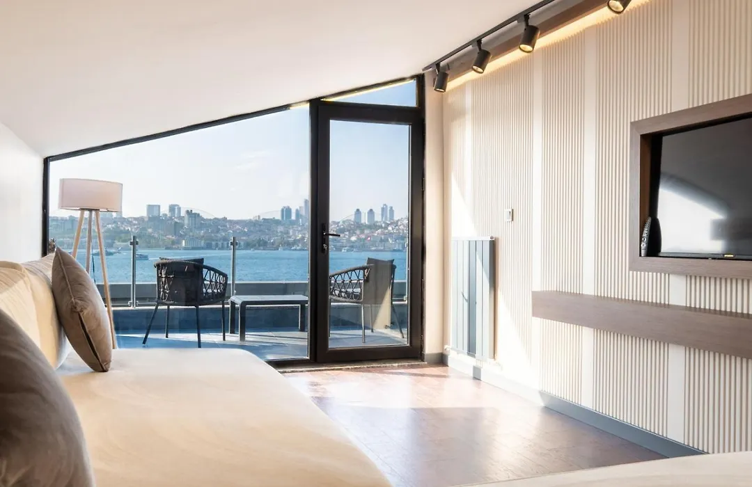 216 Bosphorus-1