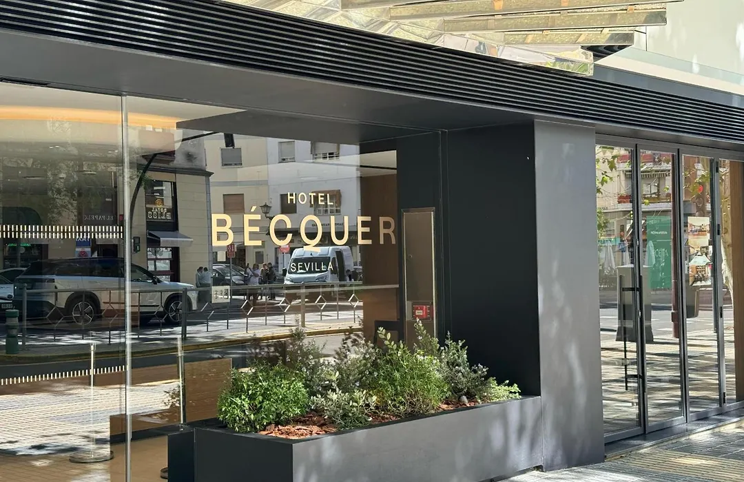 Hotel Becquer-1