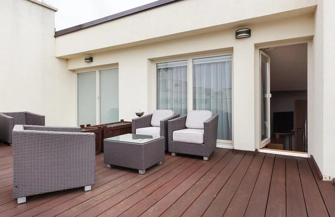 Roset Hotel & Residence-1