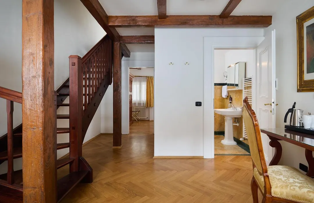 Charles Bridge Palace-1