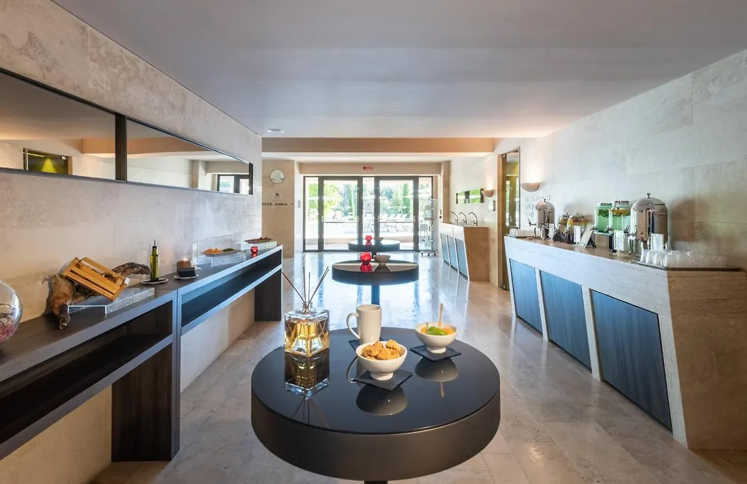 A.Roma Lifestyle Hotel-1