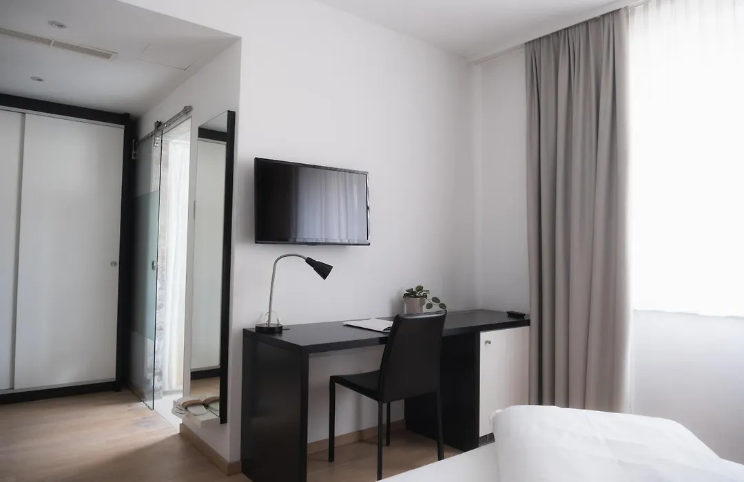 City-Hotel-1